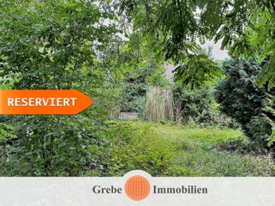 Grüne Oase mit Abriss DHH im afri. Viertel für Ihren Neubau.